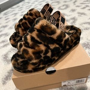 UGG Fluff Yeah slides in panther print